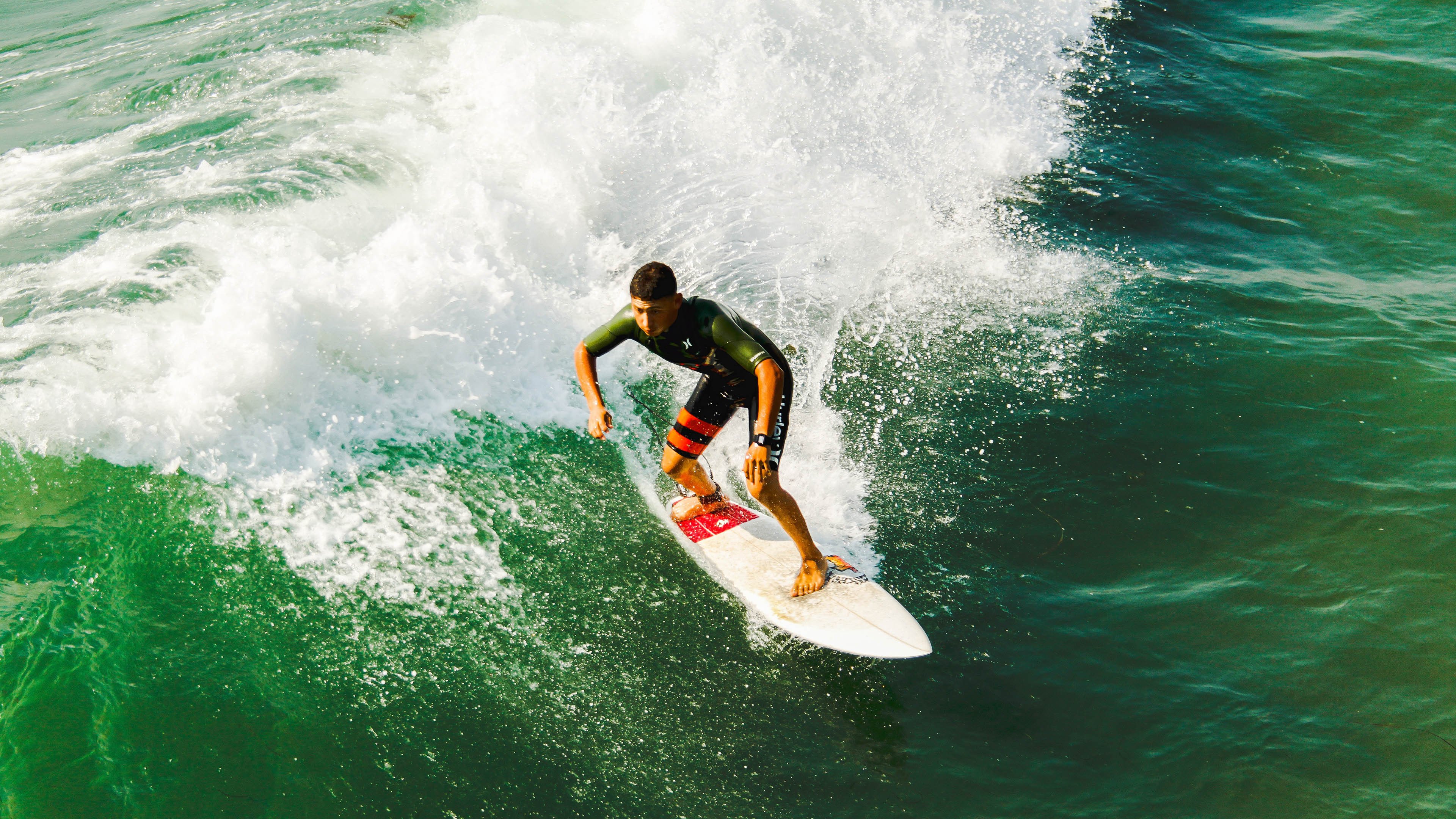 非洲球员加盟欧洲豪门俱乐部，引发关注，非洲豪门足球俱乐部