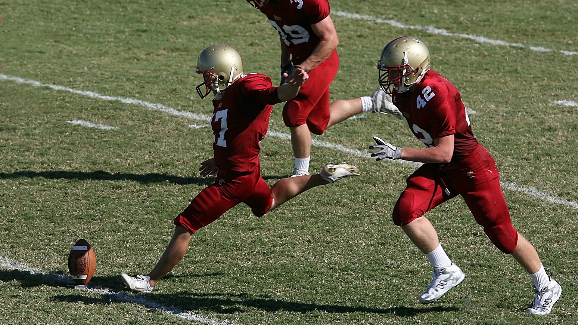 新闻中心推动智能终端应用，智能新闻定义